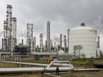 Explozie urmata de incendiu intr-un complex petrochimic al companiei Shell, in Olanda