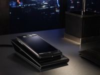 
	Britanicii de la Vertu lanseaza Signature Touch, smartphone-ul ultraperformant asamblat manual: carcasa de titan gradul 5 si ecran protejat cu cristal de safir imposibil de zgariat
