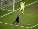 Cea mai drastica infrangere pentru o campioana en-titre la debut: Spania - Olanda, scor 1-5,la CM