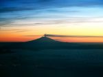 Vulcanul Etna erupe din nou. Aeroportul din Catania a fost inchis
