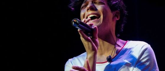 Solistul formatiei One Direction, Louis Tomlinson, a preluat clubul de fotbal Doncaster Rovers