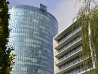 OMV a vandut 45% din rafinaria germana Bayernoil catre Varo Energy