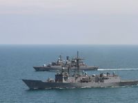 Rusia a initiat manevre navale in Marea Neagra, in acelasi timp cu cele ale NATO, la care participa si Romania