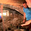 Turistii nu se mai satura de el, localnicii vor sa-l paraseasca. Satul romanesc care a luat ochii strainilor