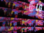 LG anunta lansarea televizorului flexibil, care se ruleaza, si a celui transparent. FOTO
