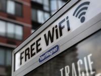 
	Google vrea sa foloseasca telefoanele publice pentru a oferi internet wireless gratuit
