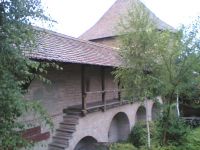 Bucatarie din secolul al XV-lea si casa din secolul al XVII-lea, descoperite in Cetatea Targu Mures