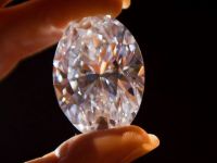 Diamant de 198 carate, estimat la 15 mil. dolari, descoperit in Lesotho