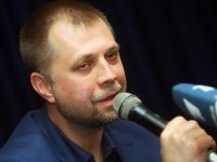 Premierul rebelilor din Donetk si-a anuntat demisia
