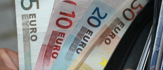Domeniul in care romanii sunt premiantii Europei. 1 mld. de oameni beneficiaza de produsele lor, iar la buget au adus peste 1,4 mld. euro. Salariile, pe locul 3 ca marime in Romania