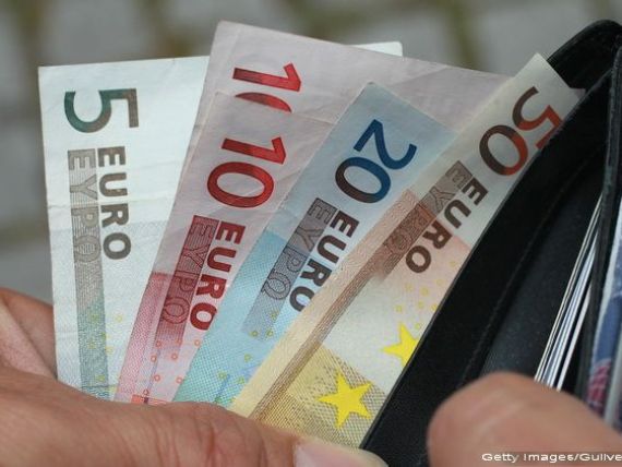 Cati bani au romanii in conturile de pensii private obligatorii. Activele nete ale Pilonului II vor ajunge la 6,9 mld. euro, la finalul acestui an