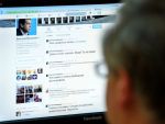 Hackerii au spart contul de Twitter al lui Dmitri Medvedev, anuntand demisia acestuia