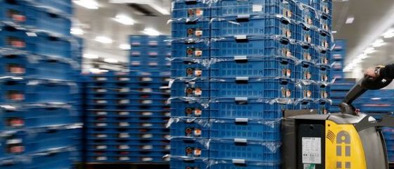 Radiografia UE si a Moscovei, dupa lovitura sanctiunilor. Cate mld. de euro si cate joburi pierde Uniunea. In Rusia, preturile alimentelor au crescut si cu 60%. Fotografiile cu rafturi goale invadeaza retelele de socializare