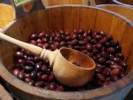 Pretul uleiului de masline, in crestere din cauza secetei din Spania si a unei bacterii din Italia. Materia prima, din ce in ce mai greu de procurat
