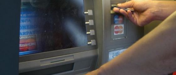 BNR vrea de la banci si de la institutiile nebancare informatii suplimentare despre creditele peste 20.000 lei si date despre fraudele cu carduri