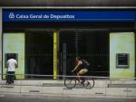 CaixaBank cumpara o parte din operatiunile locale ale Barclays, pentru 800 milioane euro. Actiunile bancii spaniole, in declin