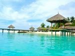 Romanii cheltuiesc in acest an circa 7,5 mil. euro pentru Revelioane exotice in Maldive, Thailanda sau Seychelles. Pretul unui sejur depaseste 2.500 euro