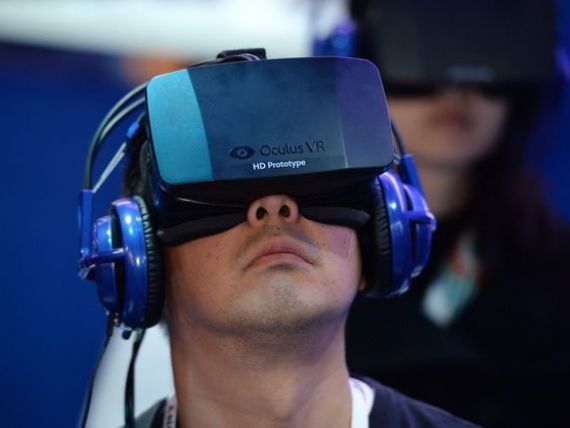 Compania Oculus, cumparata de Facebook cu 2 mld. dolari, a prezentat un nou dispozitiv pentru realitate virtuala