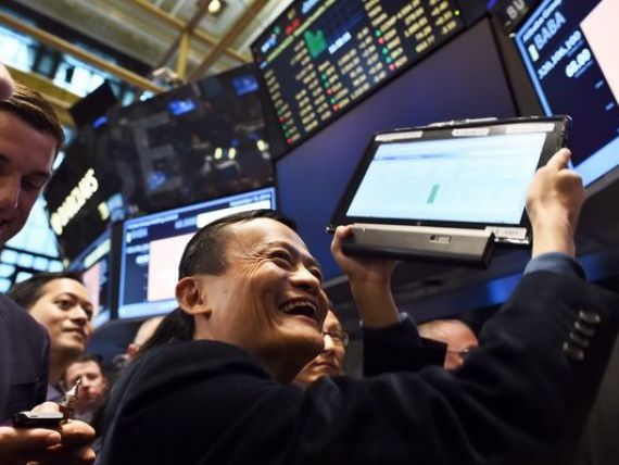 Alibaba stabileste un nou record. Suma obtinuta la listarea pe bursa de la New York urca la 25 mld. dolari