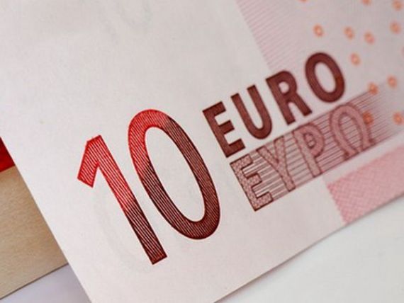 Europa schimba banii. Noua bancnota de 10 euro a fost pusa in circulatie. FOTO, VIDEO
