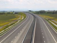 
	Romania paradoxala: Transporturile au mai multi bani pentru autostrazi decat pot cheltui. Un miliard de lei, redistribuit la rectificare
