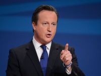 
	Cameron: Paradoxal, in Marea Britanie nu sunt multi romani, ci prea multi italieni, spanioli, francezi. Premierul avertizeaza ca ar putea pleda pentru iesirea tarii din UE
