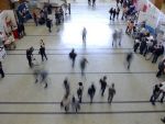Firmele care angajeaza tineri pana in 24 ani vor primi 200 euro si 500 lei lunar/angajat, timp de un an
