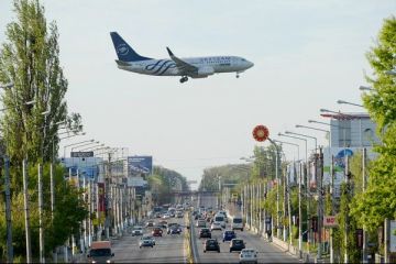 Radiografia Tarom, facuta de catre pilotii companiei: Aeronave prost intretinute, marketing din anii rsquo;70 si cunostinte nesatisfacatoare . Ce spun despre salarii si manageri