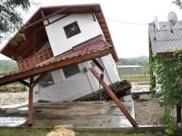 Pierderile economice in cazul unor inundatii catastrofale: 4% din PIB-ul Romaniei ar fi maturat de ape