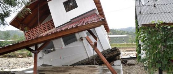 Pierderile economice in cazul unor inundatii catastrofale: 4% din PIB-ul Romaniei ar fi maturat de ape