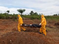 Banca Mondiala: Epidemia de Ebola, cea mai grava de la identificarea virusului in 1976, ar putea costa Africa 32 mld. dolari. Europa si America, in alerta