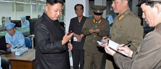 Comportamentul adecvat de vorbit la telefon , raspandit prin intermediul presei, in tara in care mobilele sunt interzise pentru majoritatea populatiei