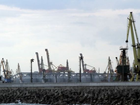 Bloomberg: Portul Constanta devine cel mai mare terminal de cereale din Europa, intr-o piata mondiala a graului de 4,2 mld. dolari
