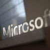 Penalitati de 0,1% pentru fiecare zi de intarziere, de la 1 ianuarie, la plata licentelor Microsoft. Romania risca sa plateasca 14.000 euro/ zi, pentru ca functionarii s-au speriat de procurori