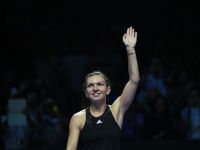 Simona Halep s-a calificat in semifinale la Miami Open, unde o va intalni pe Serena Williams, numarul 1 mondial