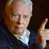 Deputatii au luat act de demisia lui Viorel Hrebenciuc din Parlament. DNA a cerut incuviintarea arestarii preventive in doua dosare, pentru coruptie si trafic de influenta