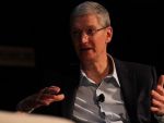 Seful Apple, Tim Cook, isi face publica orientarea sexuala: Sunt mandru ca sunt gay