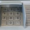 Un roman din doi nu stie care e diferenta dintre cardul de credit si cel de debit. Ce raspunsuri au dat. Romania, pe ultimul loc la capitolul educatie financiara