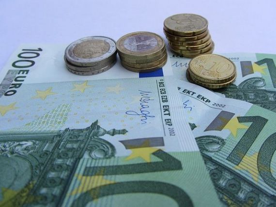 Avertisment dur din partea unui oficial BCE: Economia din zona euro este intr-o situatie critica