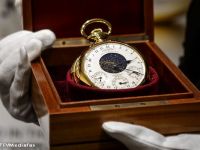 
	Cel mai scump ceas din istorie. &quot;Graves&quot;, creat de Patek Philippe in anii &#39;30, vandut cu pretul record de 24 mil. dolari. Este capabil de operatiuni cu cel mai mare grad de complexitate din lume
