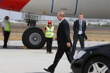 Putin, incoltit la Summit-ul G20. Premierul Canadei: Va strang mana, dar am sa va spun un singur lucru: afara din Ucraina . Mesajele dure ale lui Obama si Cameron