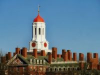 Prestigioasa universitate Harvard, acuzata de discriminare rasiala