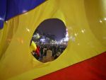 Previziuni pentru Romania, dupa alegeri: Risc de blocaj politic si tulburari civile si noi masuri de austeritate, in 2015. Un nou acord cu FMI ar fi un mesaj puternic pentru investitori