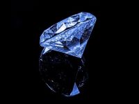 Nou record de pret: Un diamant albastru, vandut la licitatie cu aproape 33 de mil. dolari