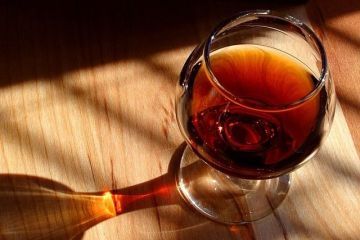 Accizele pentru anul viitor vor fi calculate la un curs de 4,73 lei/euro, peste cel anuntat de BCE in octombrie. Incepand din 2016, se adauga si inflatia