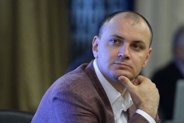 Cumnatul lui Victor Ponta, presedintele CJ Prahova si Sebastian Ghita, audiati de DNA intr-un dosar de infractiuni cu fonduri UE. Ghita, urmarit penal