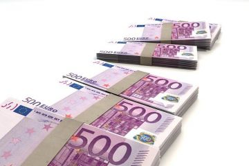 Romania, te iubesc : Bacau, judetul in care coruptia se intinde de la catedrala pana la aeroport. Dumneavoastra ii spuneti spaga, eu ii spun conditionare