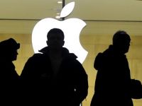 
	Apple a scumpit cu 35% iPhone-urile vandute in Rusia. A doua crestere a preturilor in mai putin de o luna, iar in ruble, in total, acestea echivaleaza cu o urcare cu 69%
