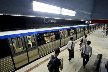 Transportul cu metroul se scumpeste cu pana la 33%. Cat vor costa cartelele si abonamentele