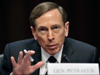 FBI vrea inculparea fostului director al CIA David Petraeus